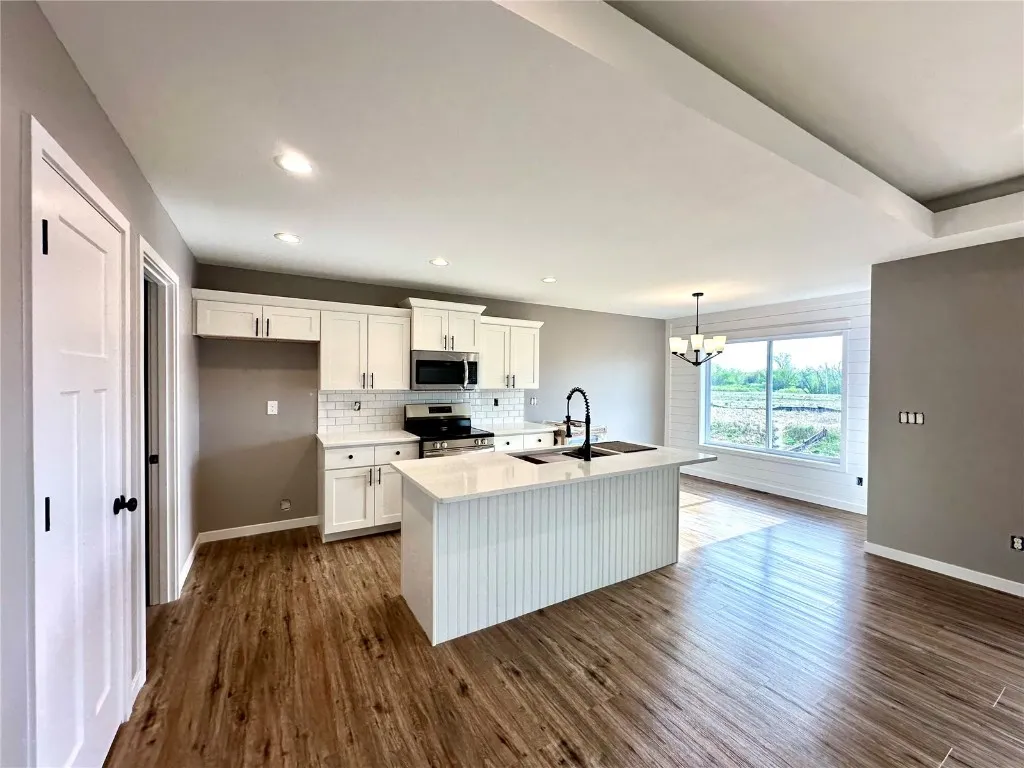 Pictures of neighboring unit.