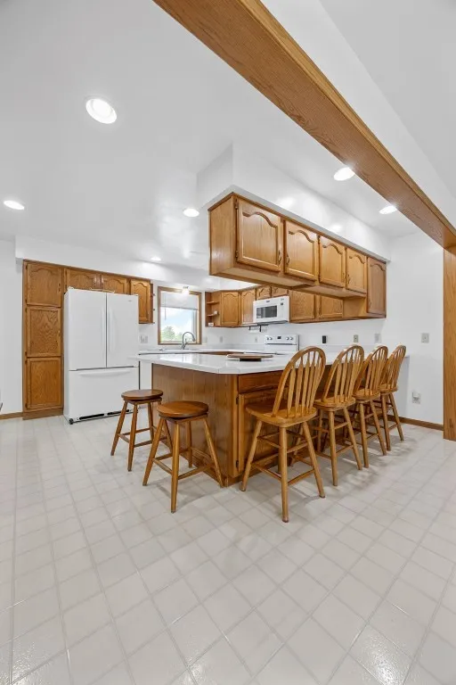Breakfast bar
