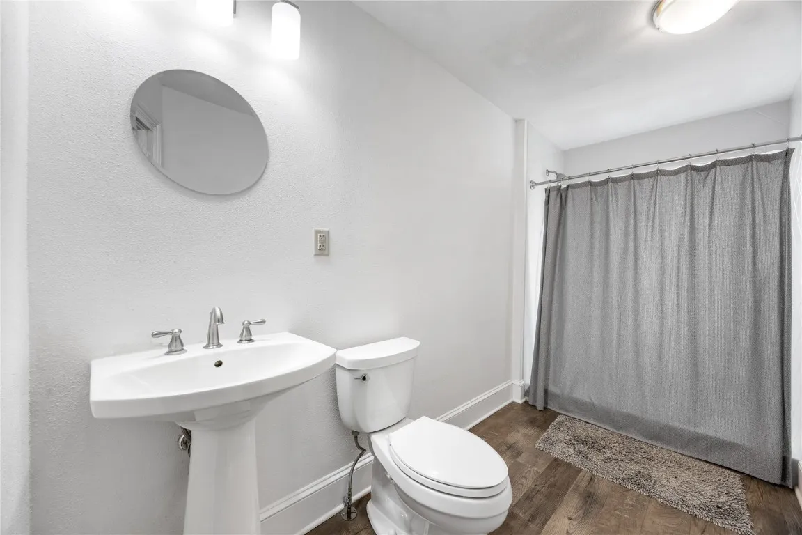 Full bathroom on upper floor.