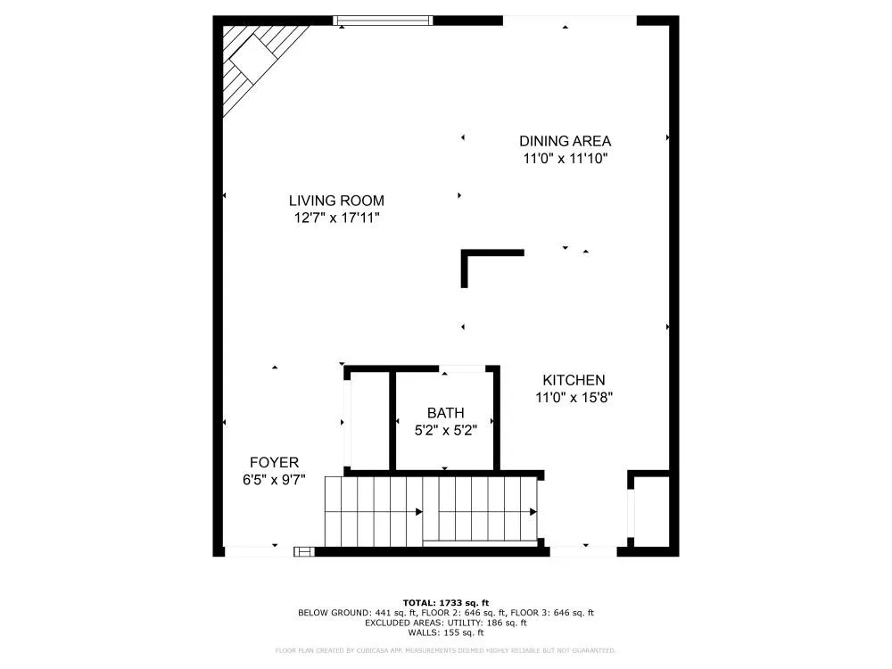 Floor plan and measurements of rooms on the main floor.
