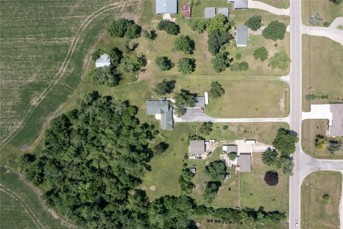 Aeriel view. To see the L shape lot dimensions please go to the Linn County Assessor web site