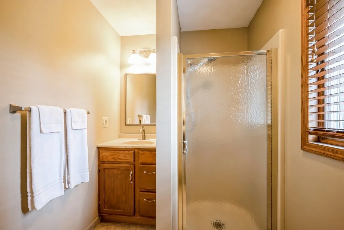 Primary Full Bath