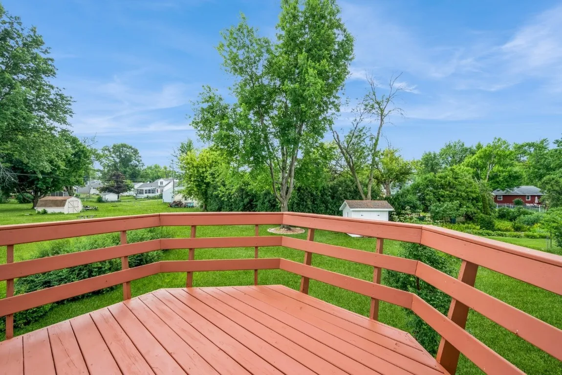 Deck