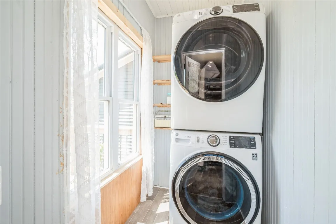 washer/dryer stay
