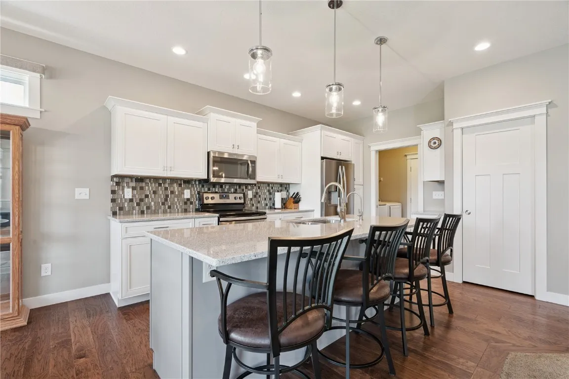 Breakfast bar