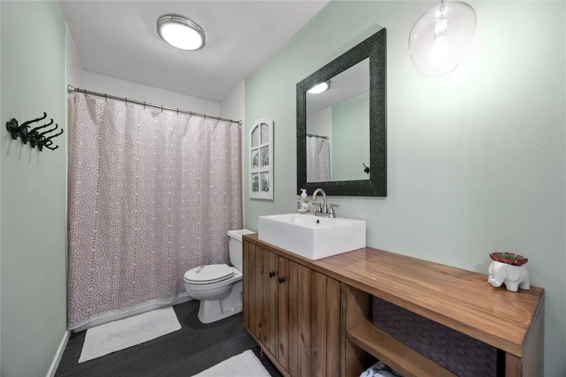 Bathroom Upstairs
