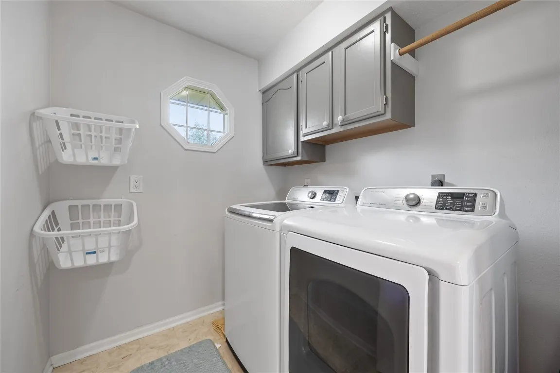 Laundry on Level 2