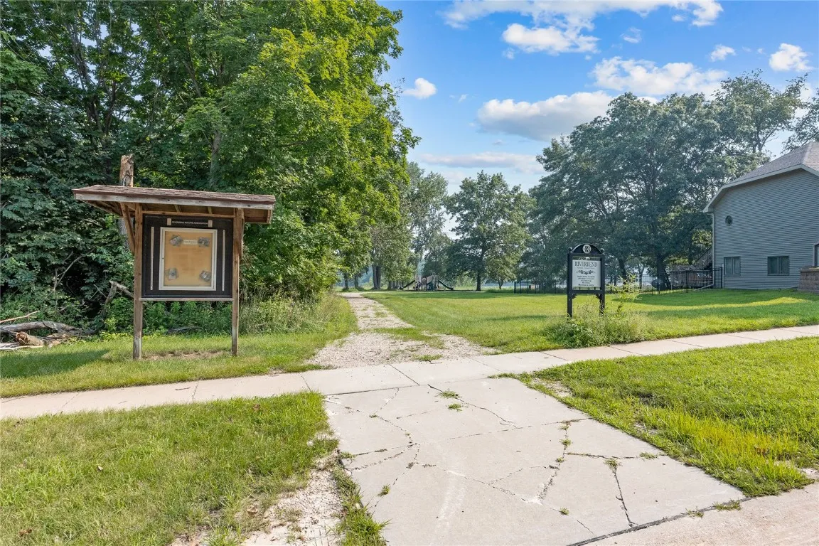Riverbend Nature Trail and Playground