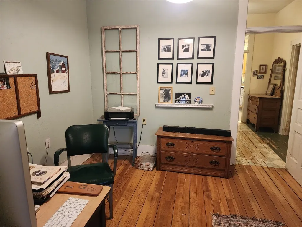 Computer Room/Bedroom