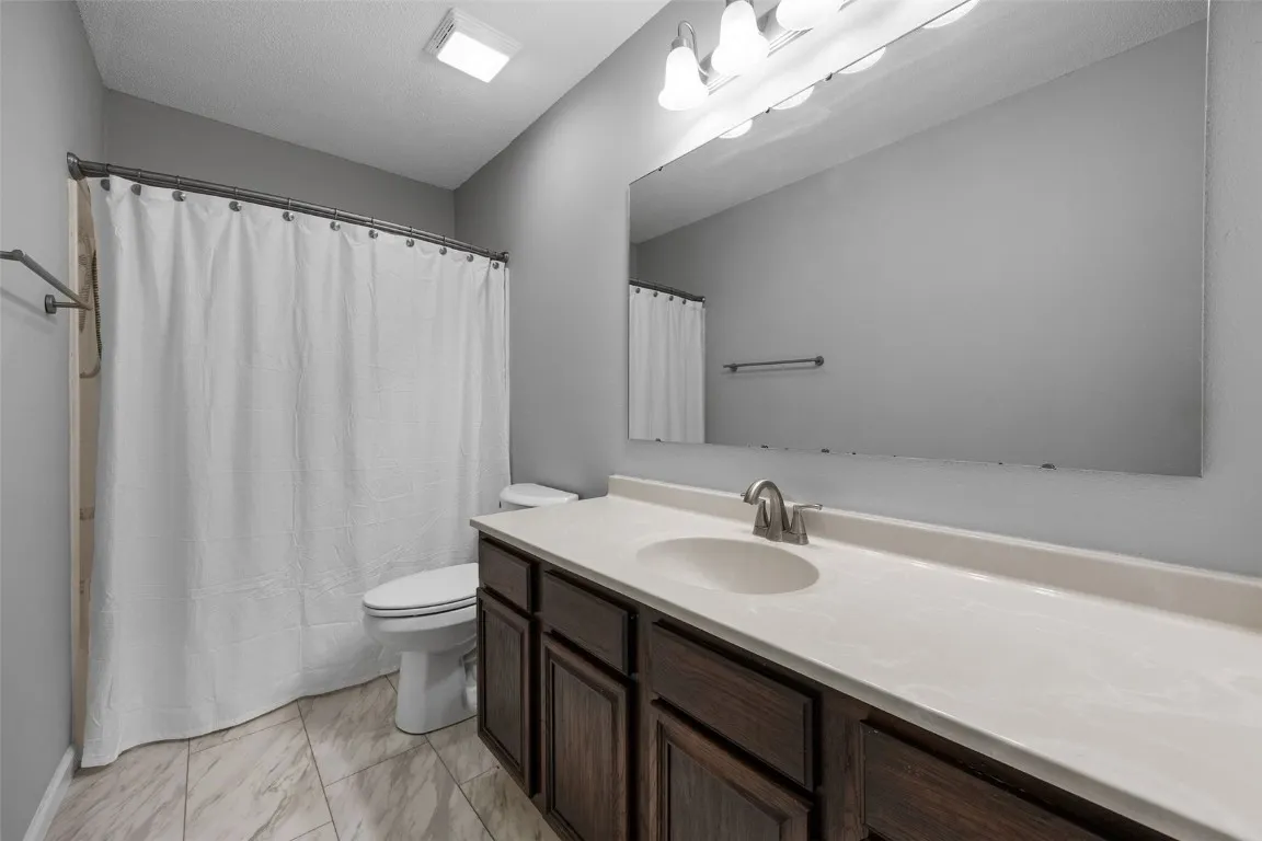 second level main bath