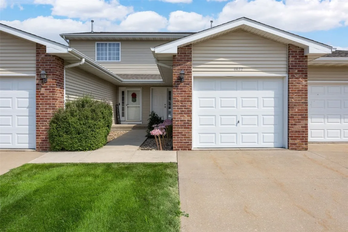 Welcome to 4462 Mallard Ct, Marion!