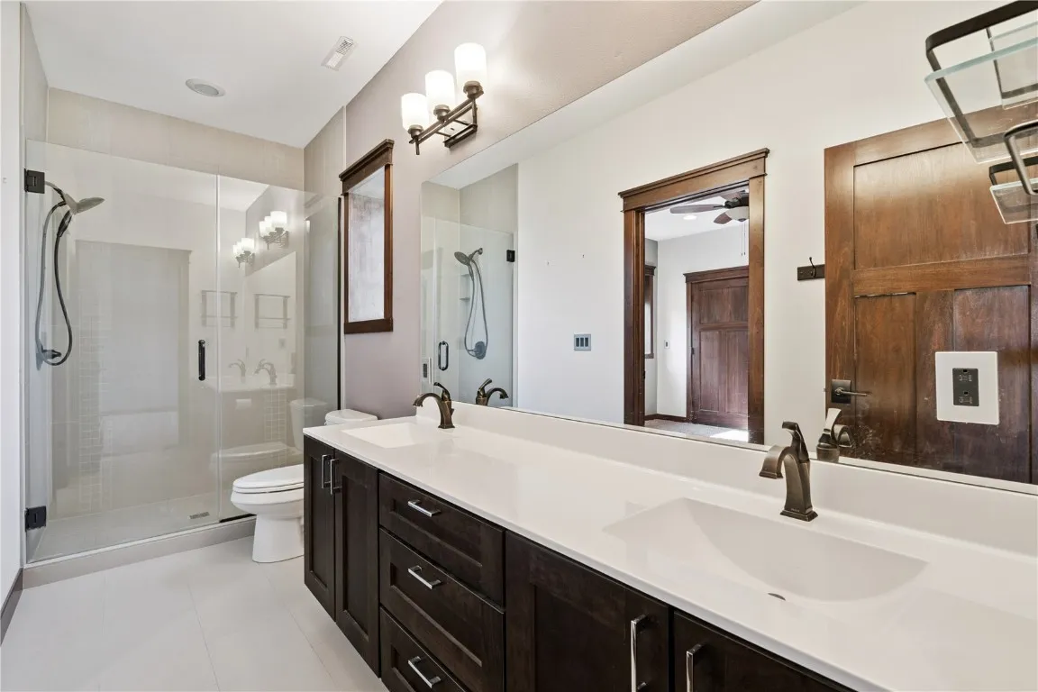 Jack n Jill bathroom