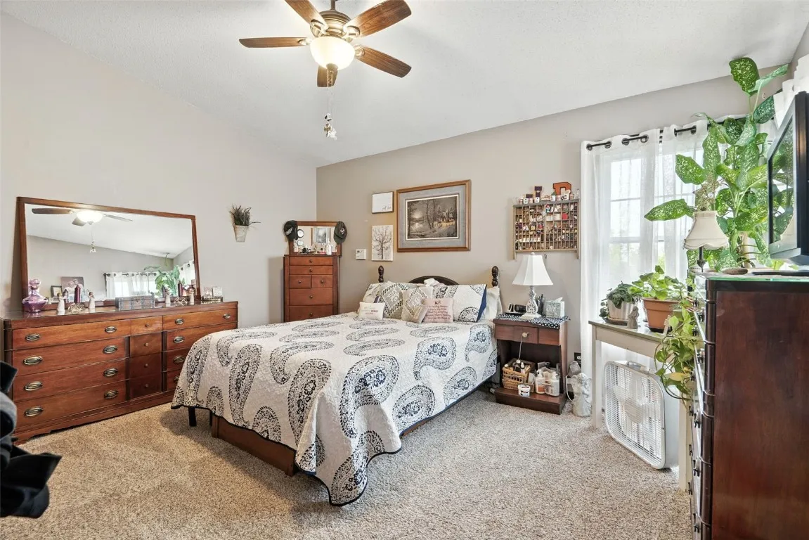 Master bedroom   great space for any size furniture big or small
