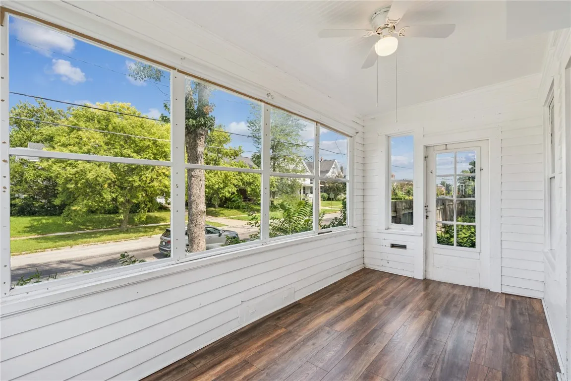 Main Level Sunroom off LR