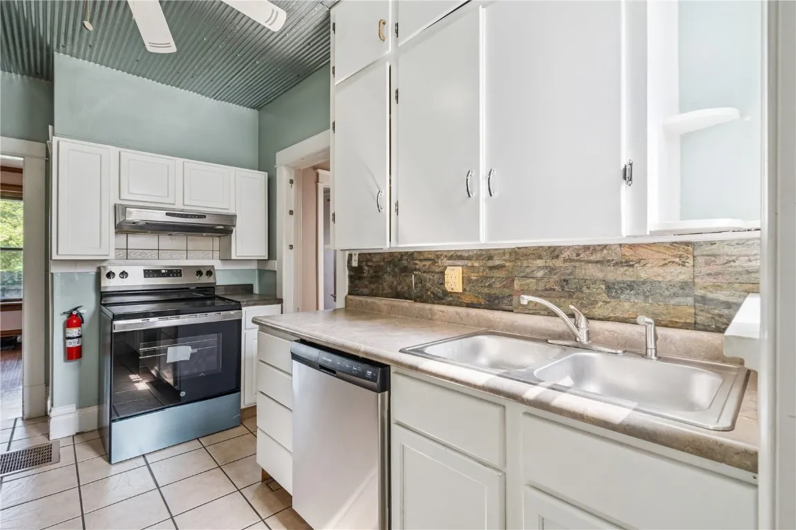 Kitchen - New Range