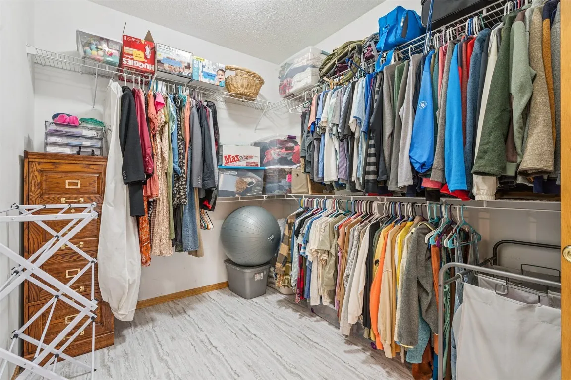 Walk in closet