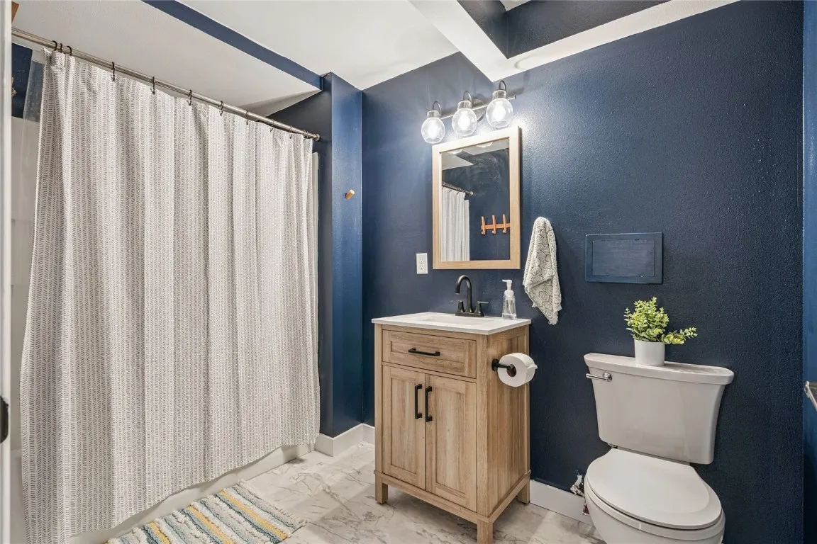 Lower level bath
