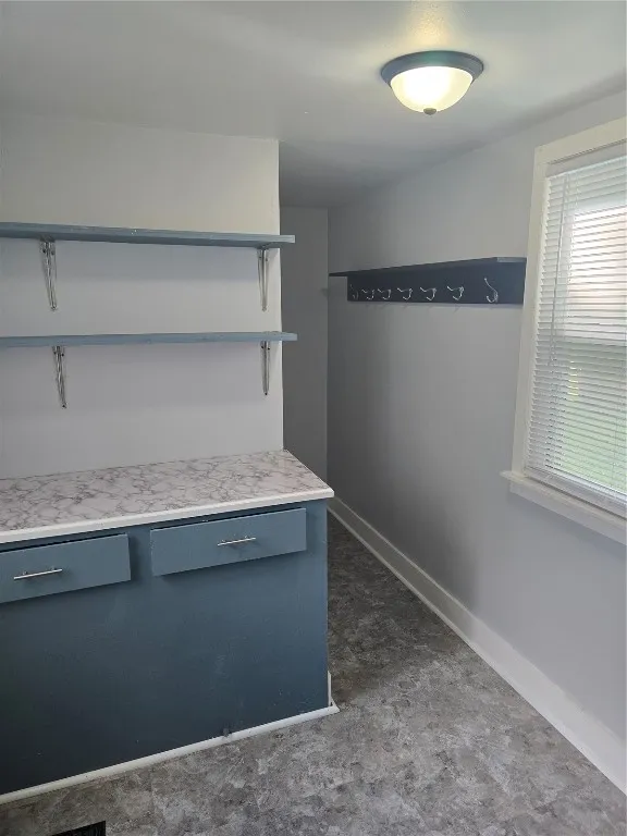 mud room