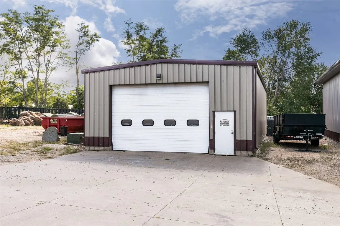 30 x 60 Metal building