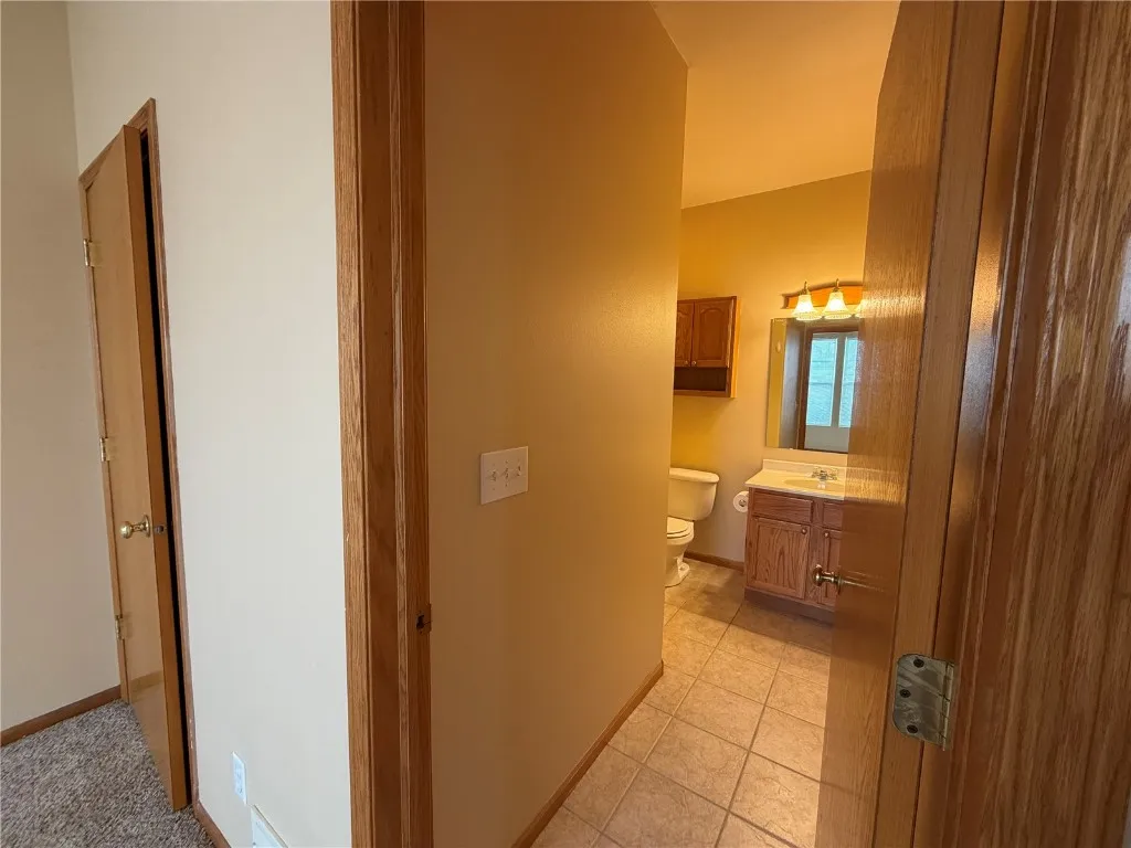 Main bedroom view into en-suite bathroom