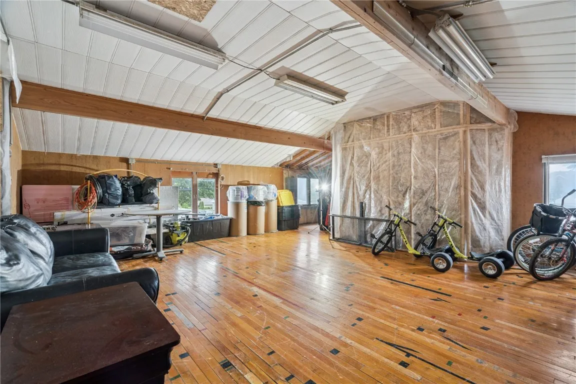 Garage loft