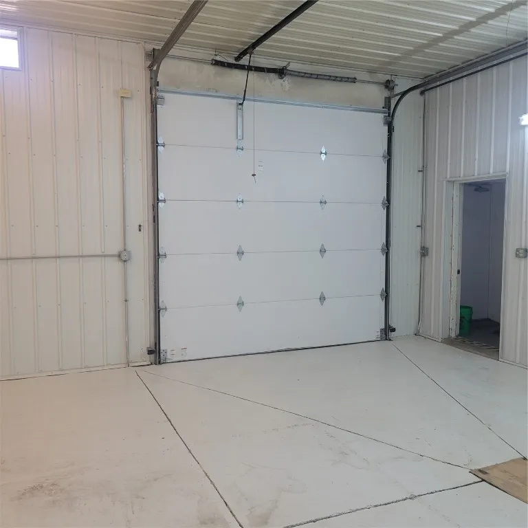 Overhead approximately 10'x10'