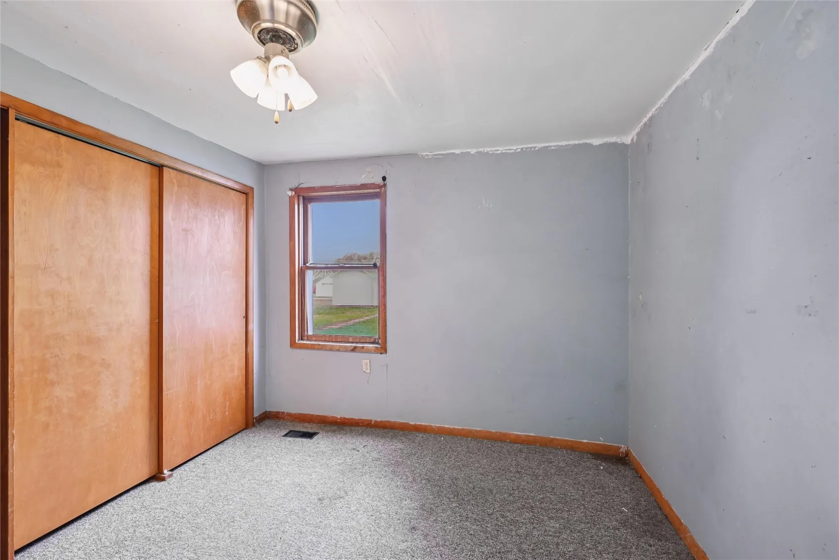 Main level bedroom