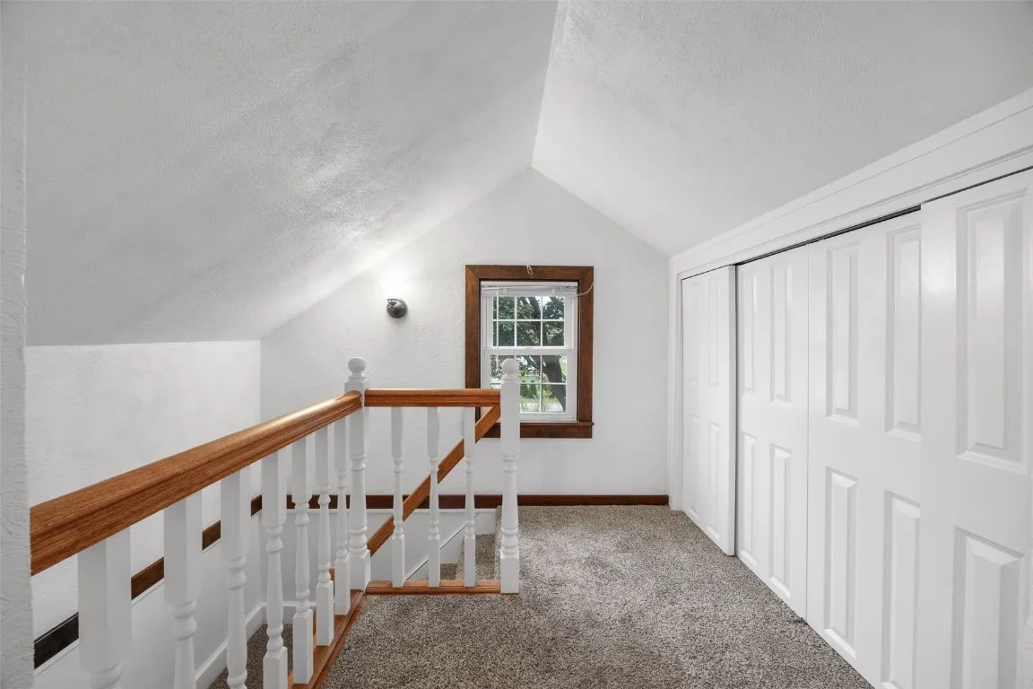 Hallway storage, Level 2