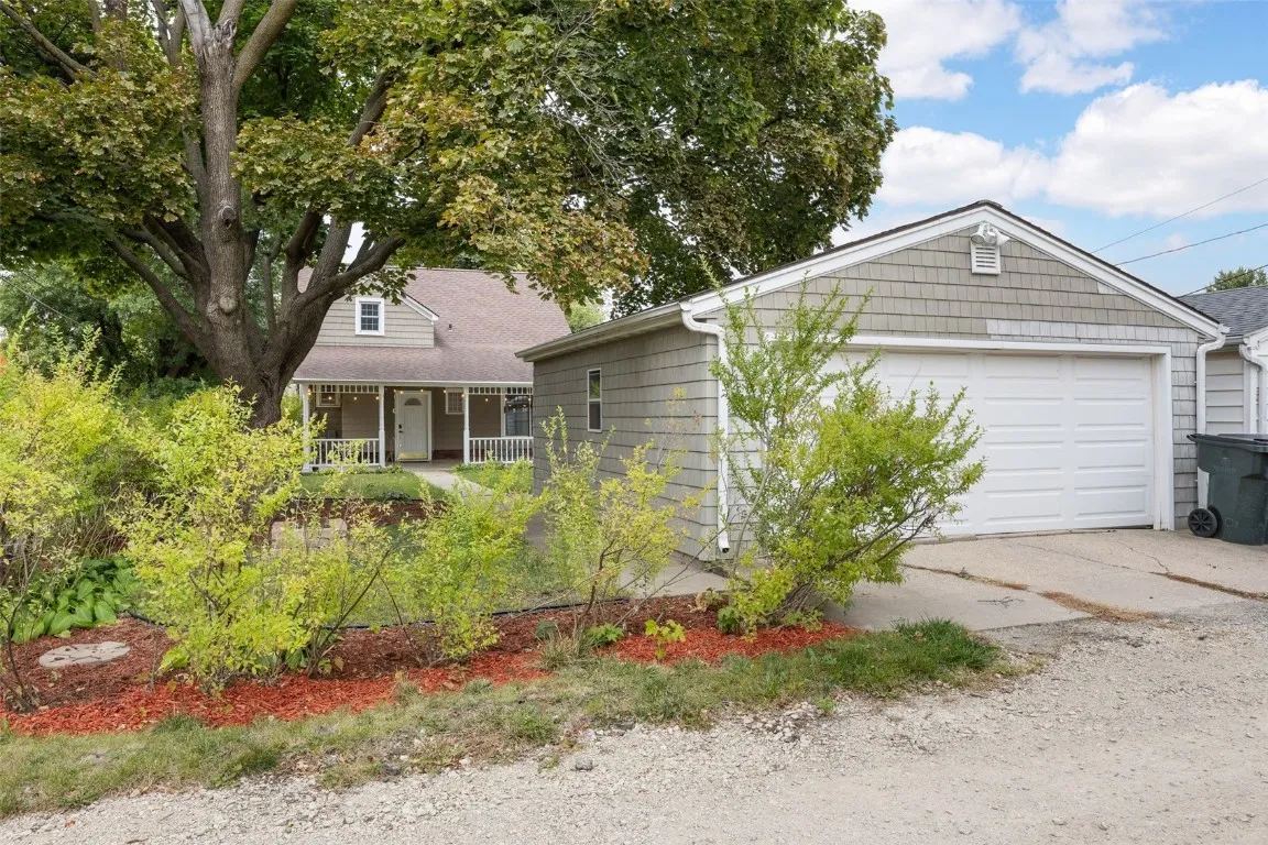 Two-car garage access from alley
