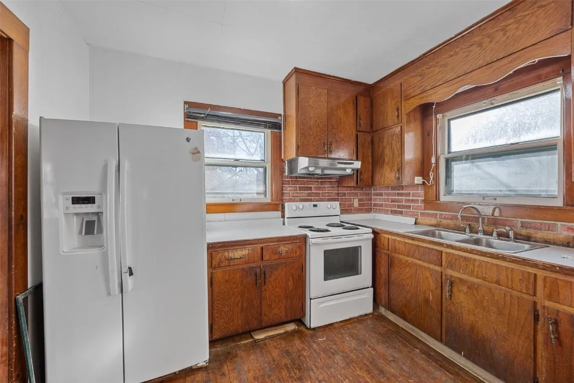 Appliances included.