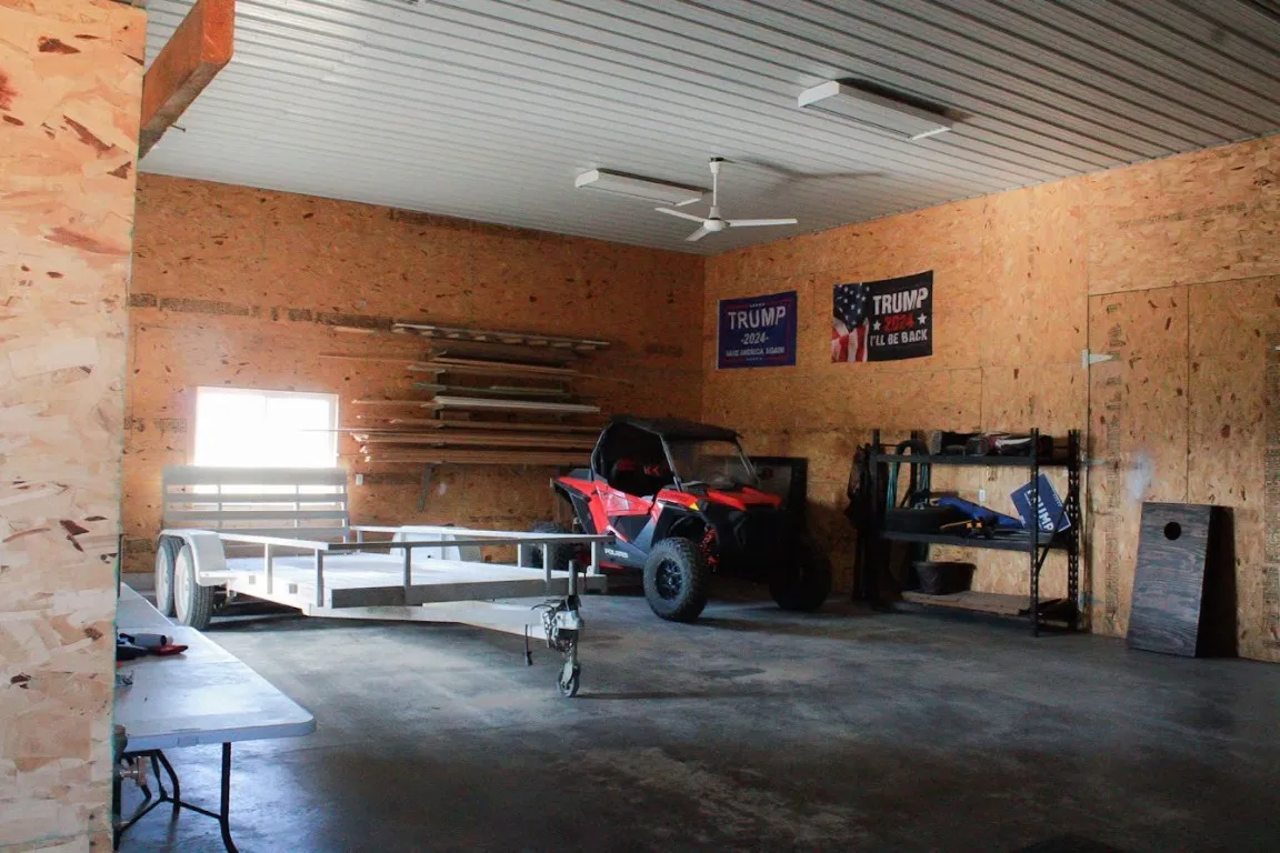 shop bay 1