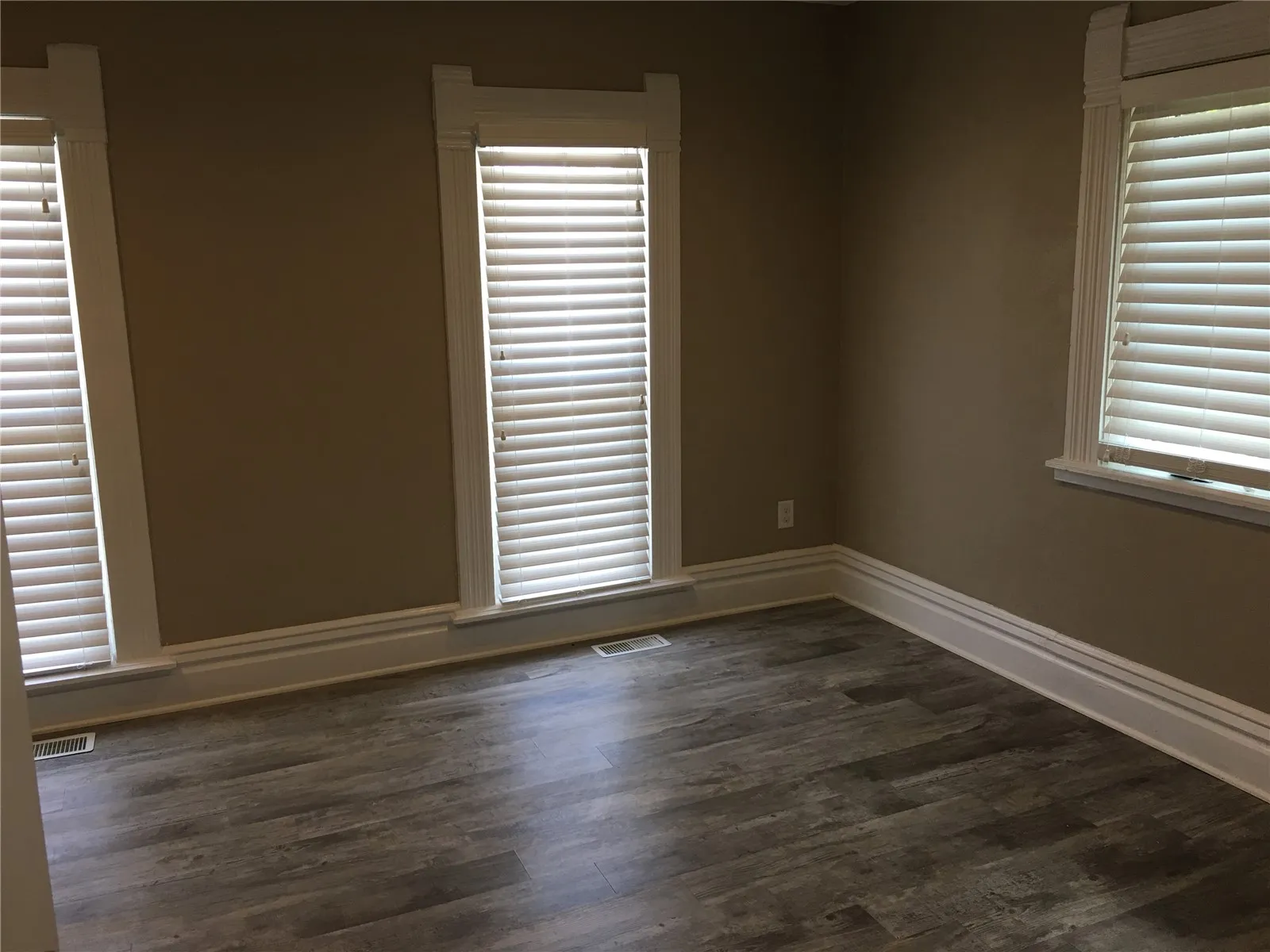 Apartment-Bedroom 1