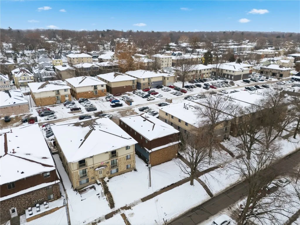 430 S Van Buren Street