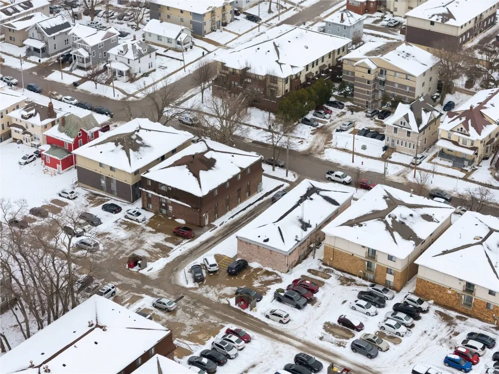 413 & 419 S Johnson St