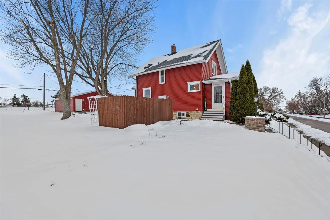 Back View of 2448 2nd St SW Cedar Rapids