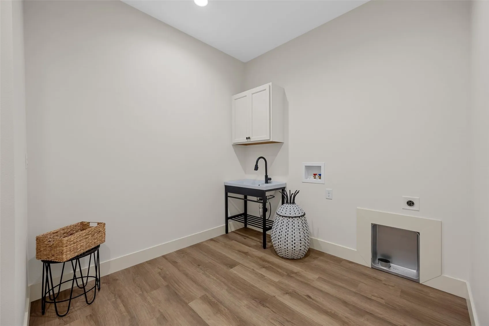 Photo of similar property