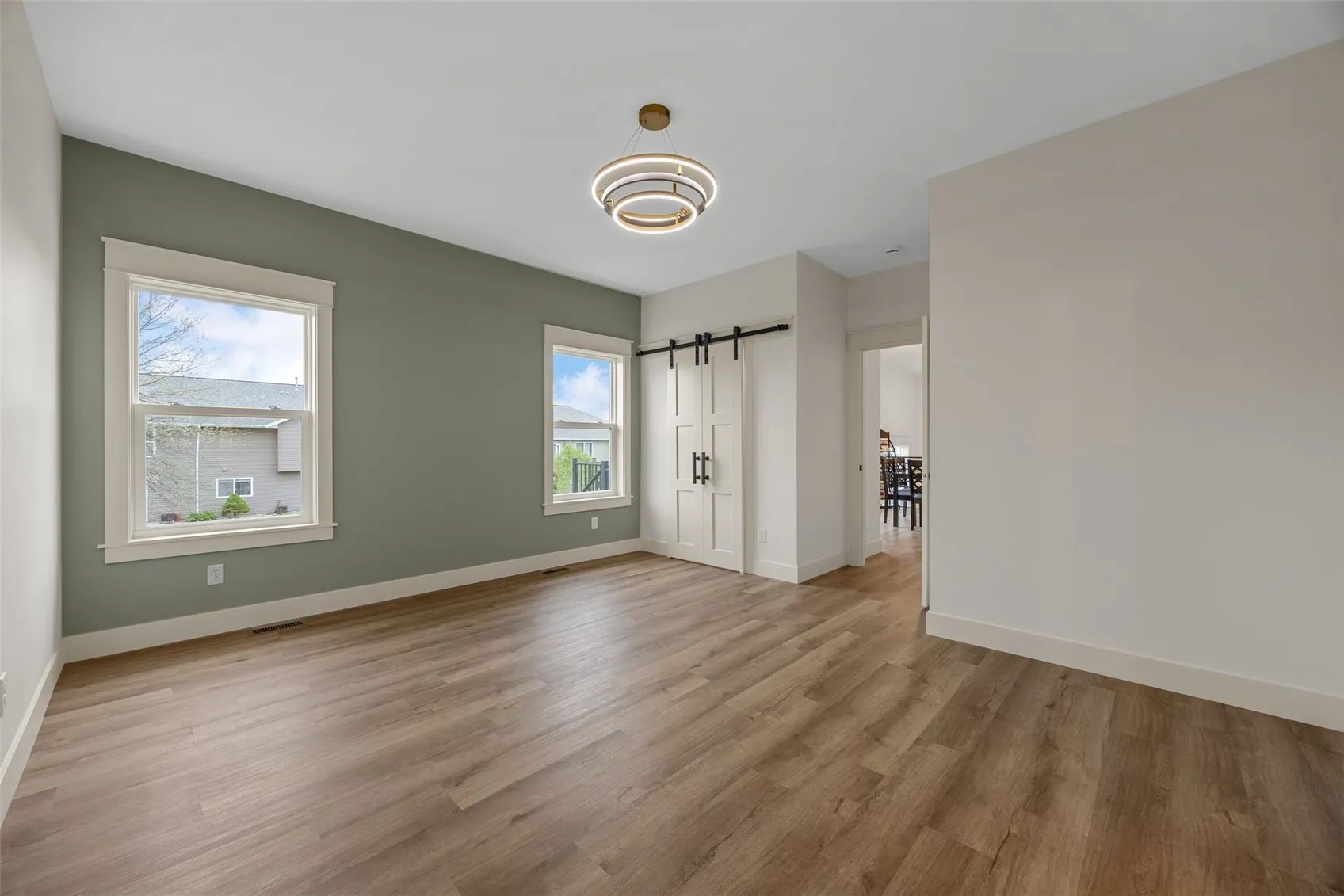 Photo of similar property