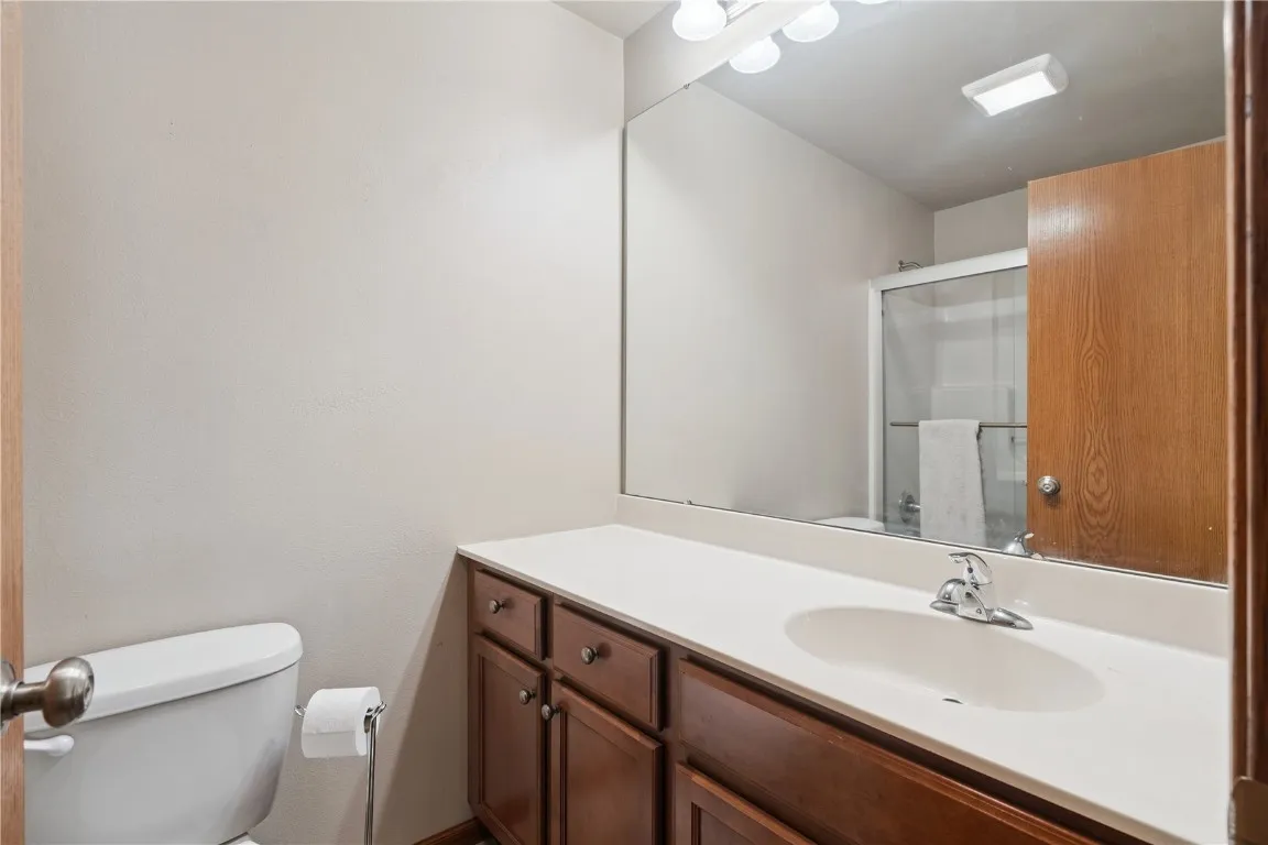 Main Floor Bathroom