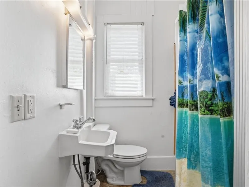 1st floor bathroom