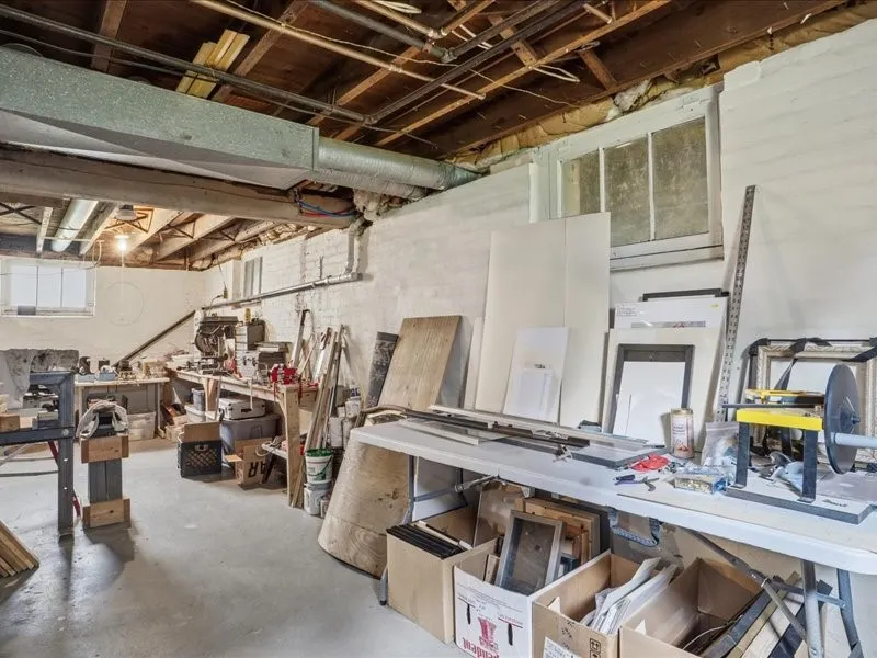 Basement w/1st floor access