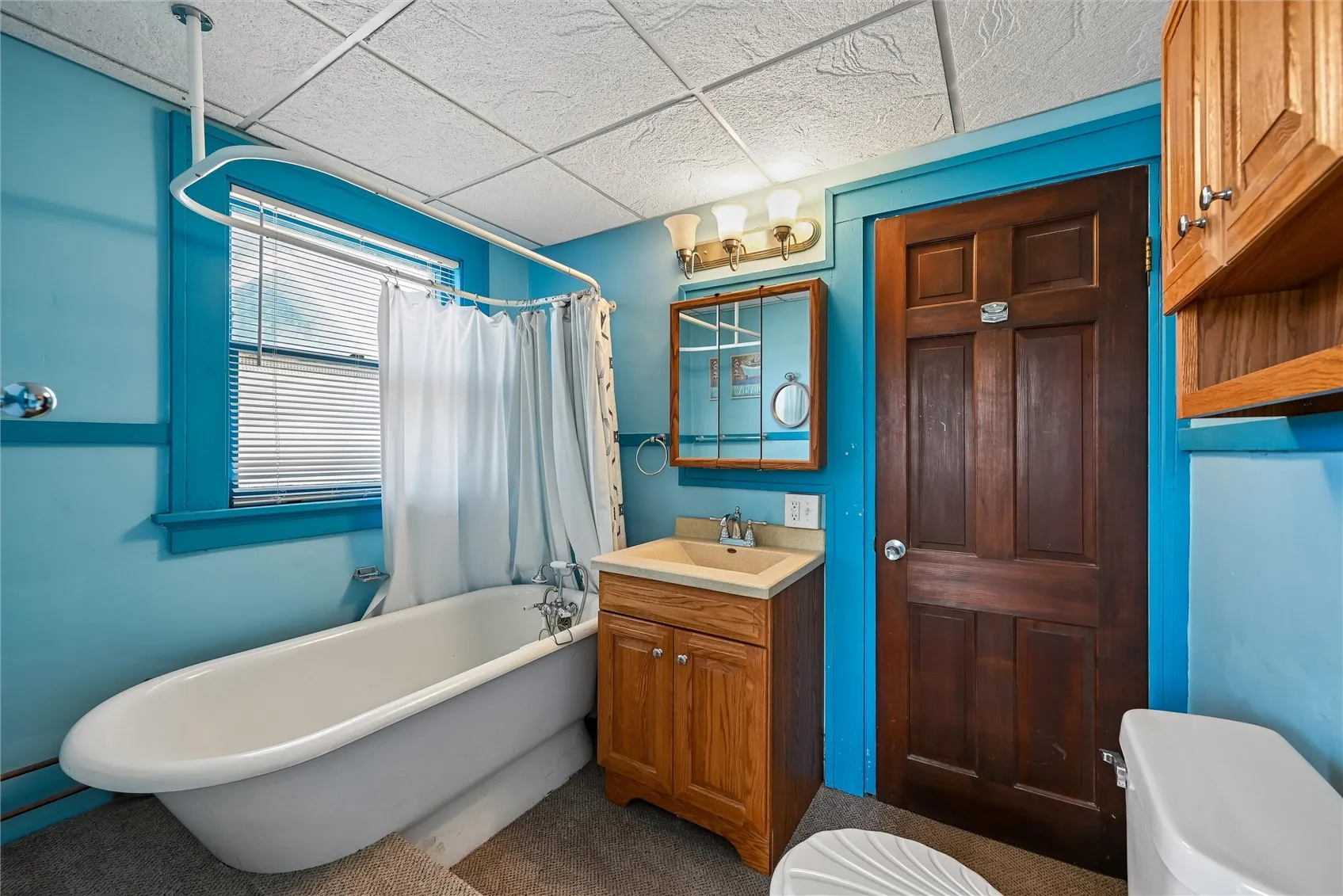 Main Bath