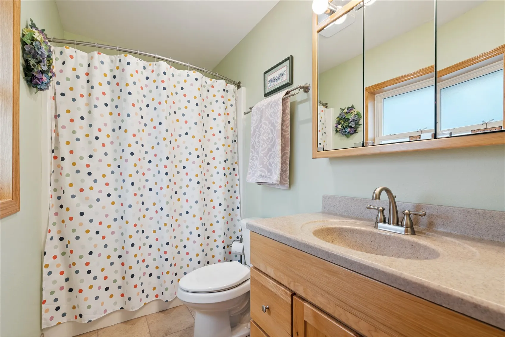 Primary suit bathroom