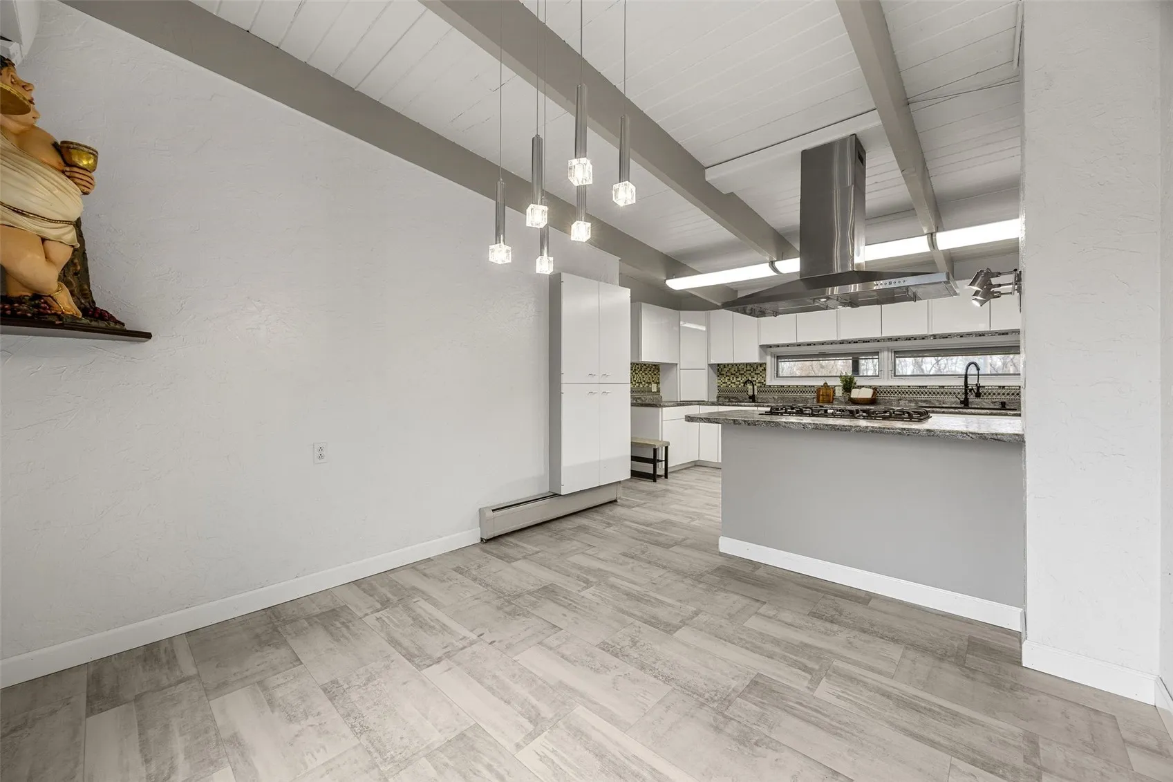 Eat In Kitchen