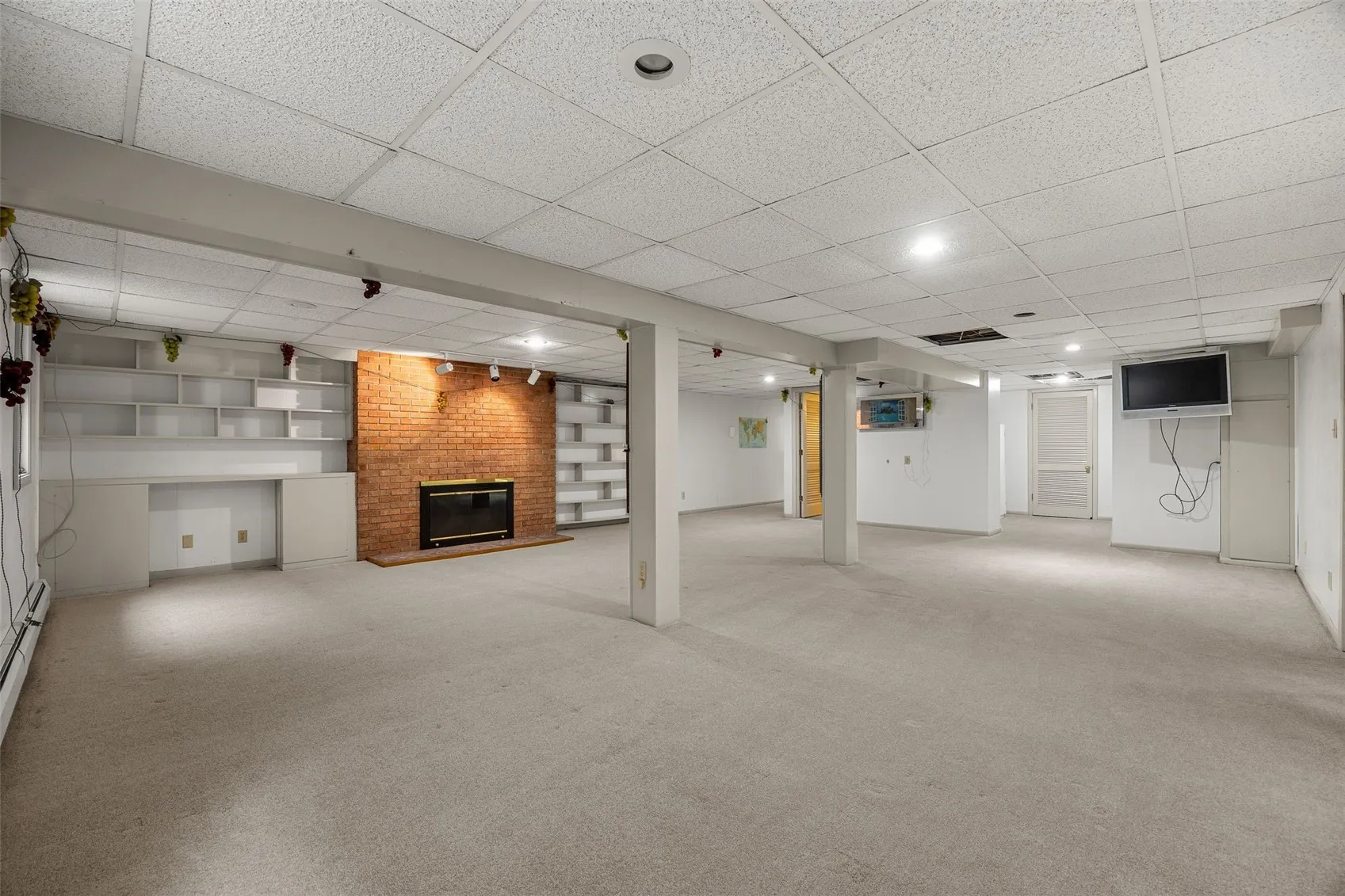 LL Finished Rec Room