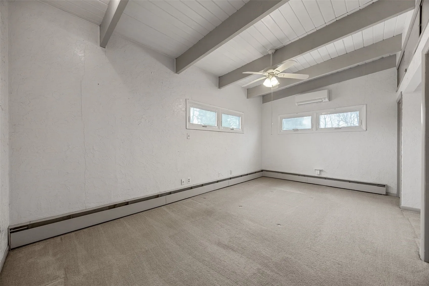 Master Bedroom Suite Main Level