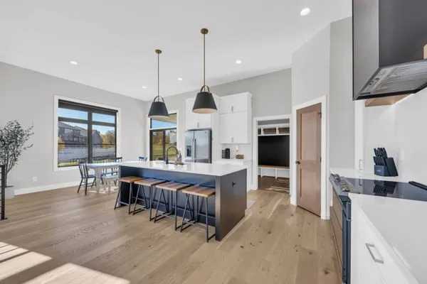 breakfast bar