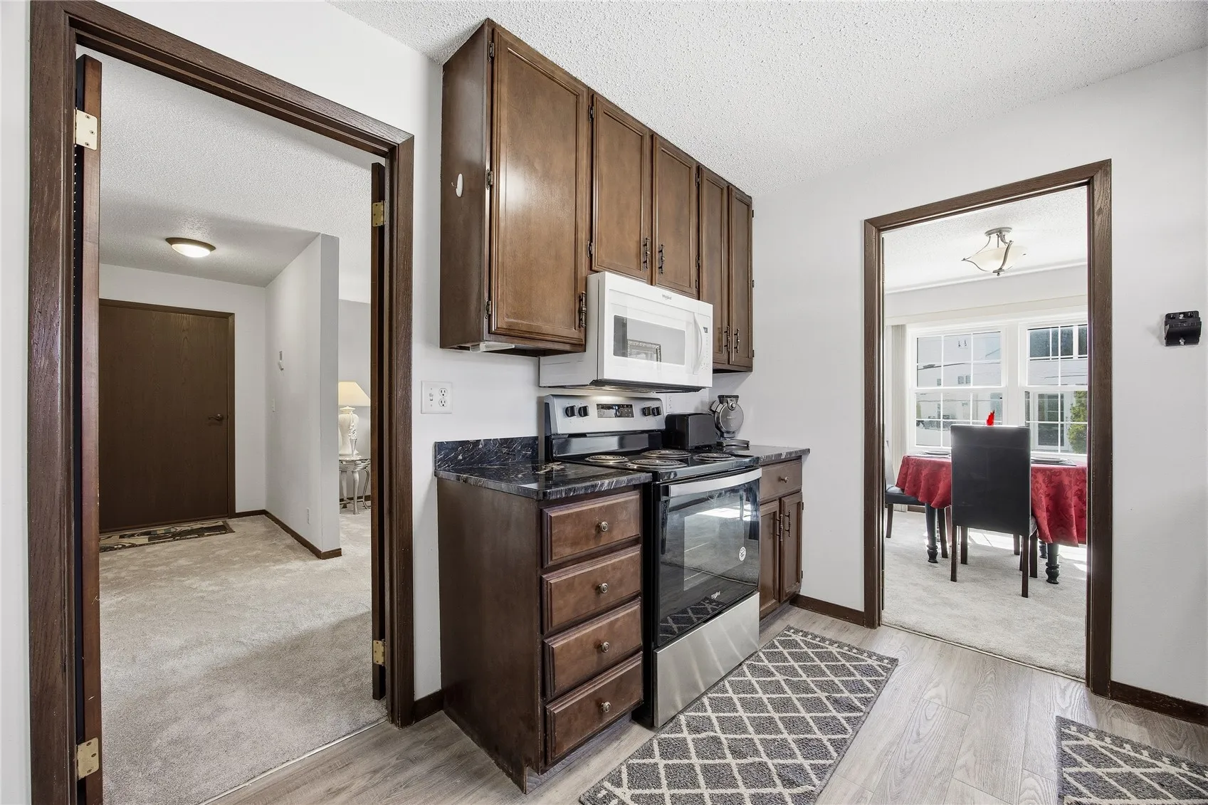 All appliances are included.