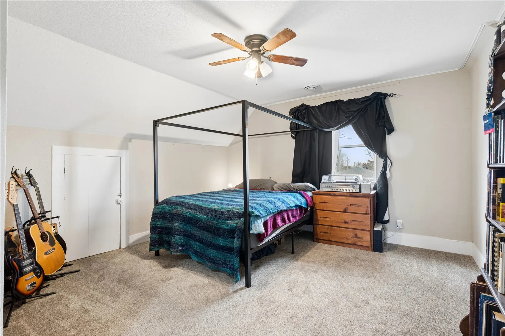Primary Bedroom, 2nd floor
