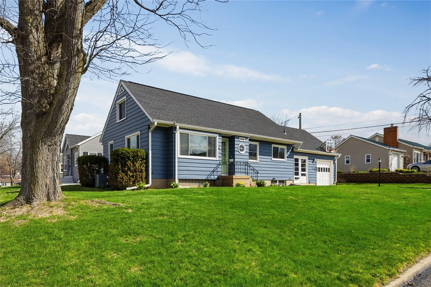 2400 12th Ave SE Front 2