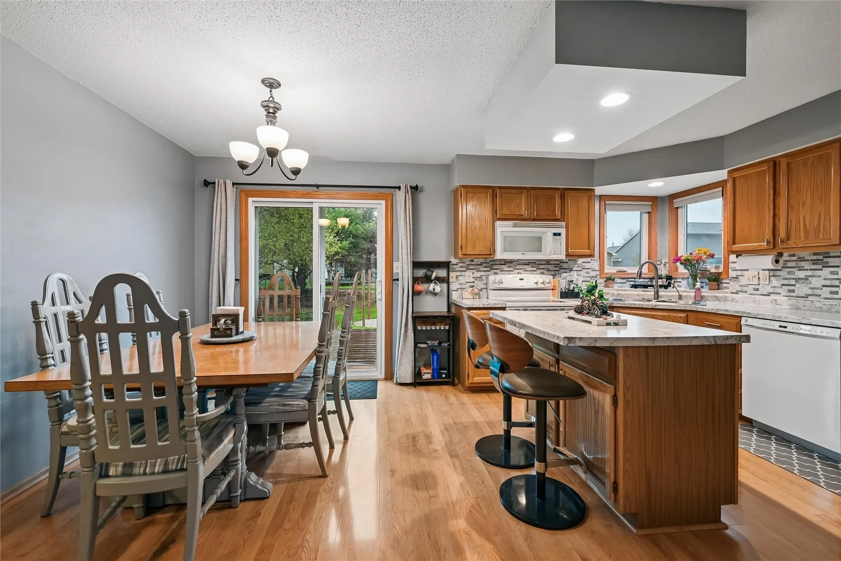 Kitchen additional